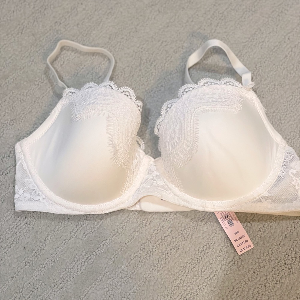 Victoria Secret Angel Demi 32D Bra